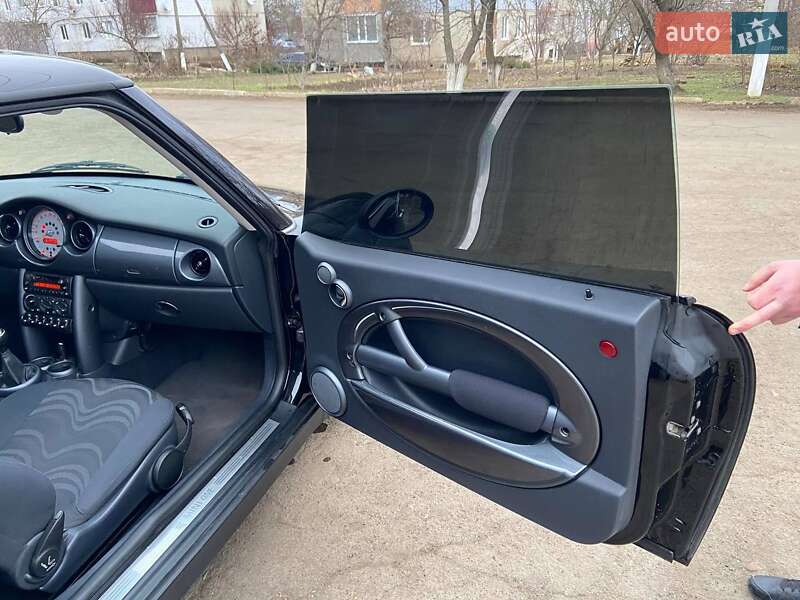 Хетчбек MINI Cooper 2003 в Одесі фото 16 Хетчбек MINI Cooper 2003 в Одесі
