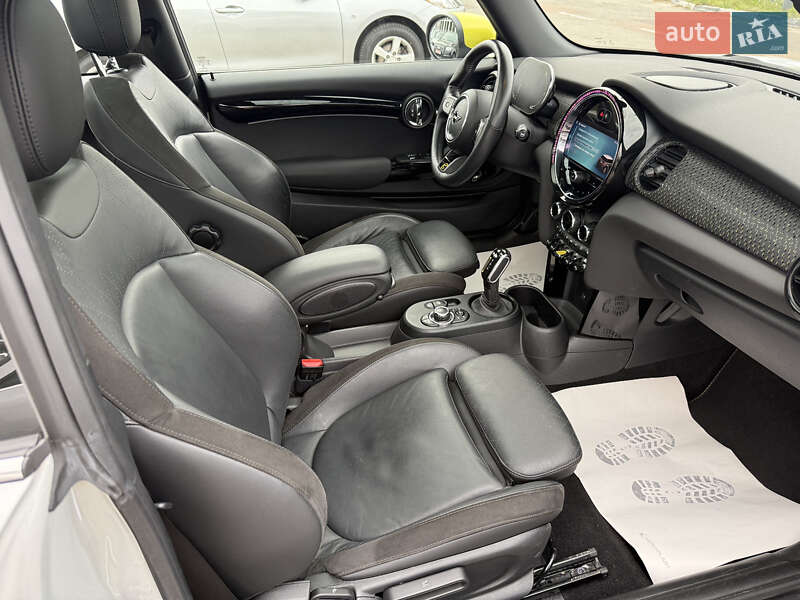 Хэтчбек MINI Cooper 2021 в Житомире