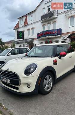Хэтчбек MINI Cooper 2014 в Львове