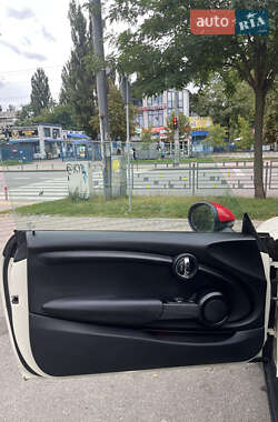 Хетчбек MINI Cooper 2014 в 