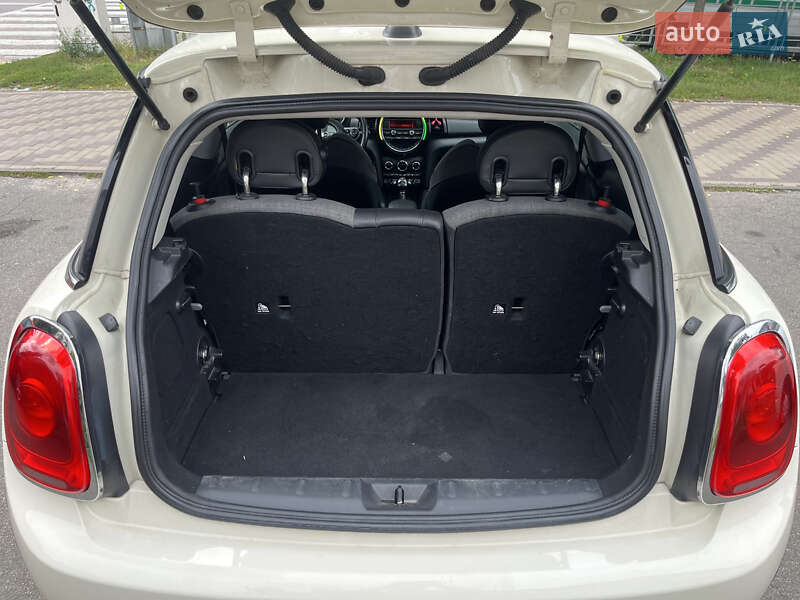 Хэтчбек MINI Cooper 2014 в Львове
