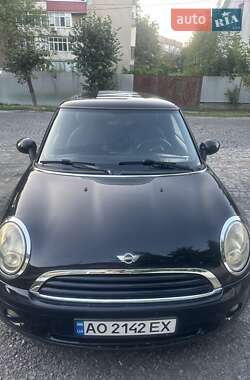 Хетчбек MINI Cooper 2009 в 