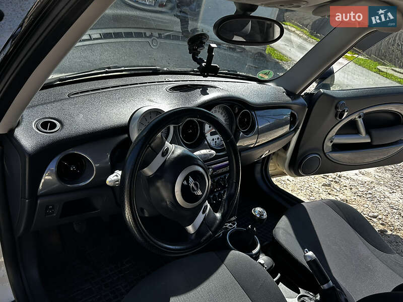 Хетчбек MINI Cooper 2004 в Івано-Франківську фото 15 Хетчбек MINI Cooper 2004 в Івано-Франківську