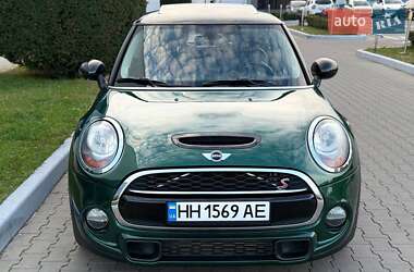 Хетчбек MINI Cooper 2016 в  фото 3 Хетчбек MINI Cooper 2016 в
