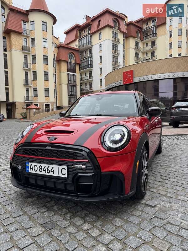 Хетчбек MINI Cooper 2023 в 
