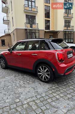 Хетчбек MINI Cooper 2023 в 