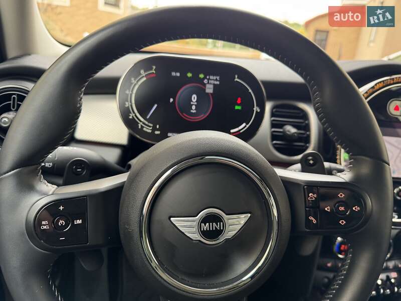 Хетчбек MINI Cooper 2023 в Києві
