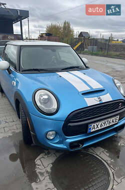 Хэтчбек MINI Cooper 2014 в Киеве