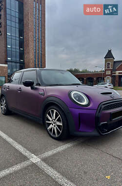 Хетчбек MINI Cooper 2021 в  фото 2 Хетчбек MINI Cooper 2021 в