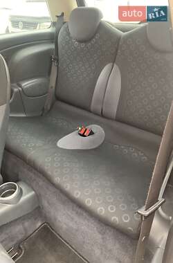 Хетчбек MINI Cooper 2006 в  фото 6 Хетчбек MINI Cooper 2006 в