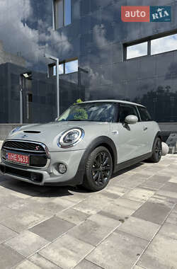 Хэтчбек MINI Cooper 2017 в Киеве