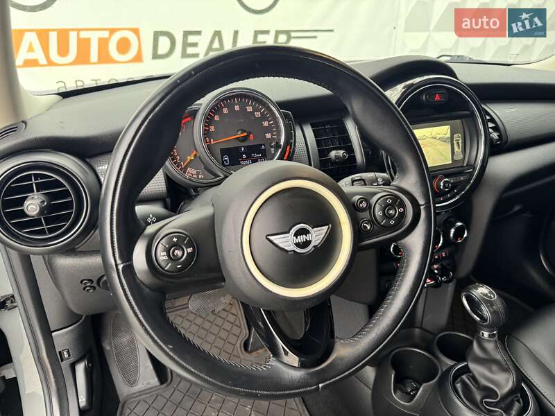 Хэтчбек MINI Cooper 2017 в Киеве фото 17 Хэтчбек MINI Cooper 2017 в Киеве