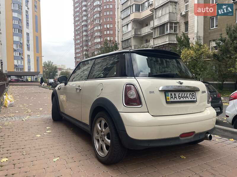 Хетчбек MINI Cooper 2007 в Києві