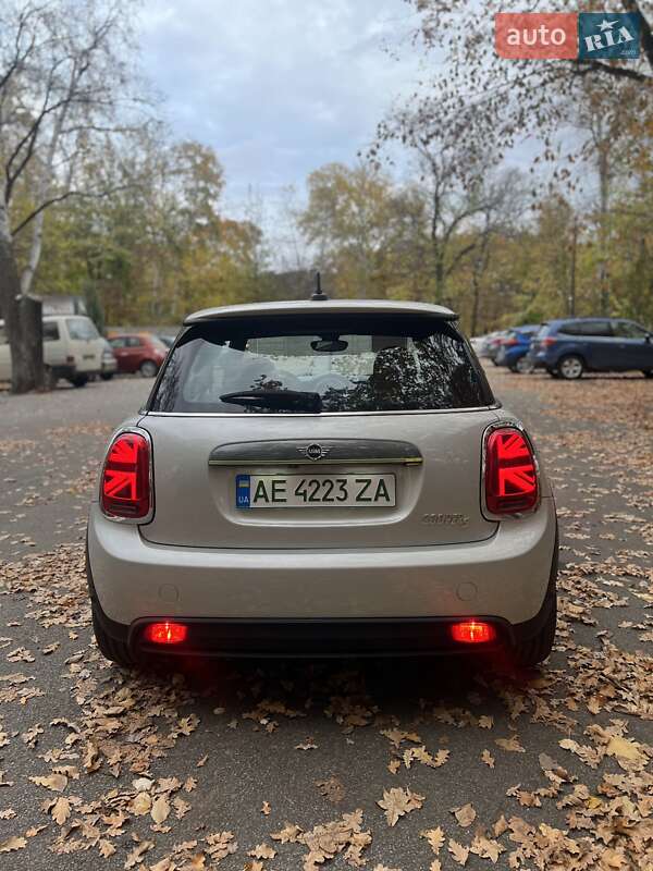 Хэтчбек MINI Cooper 2020 в Новомосковске