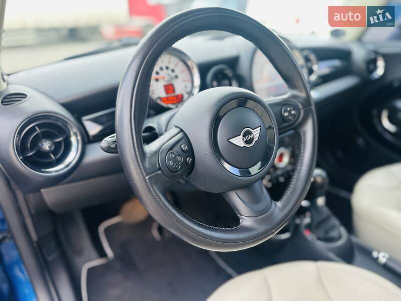 Хетчбек MINI Cooper 2011 в Києві фото 16 Хетчбек MINI Cooper 2011 в Києві