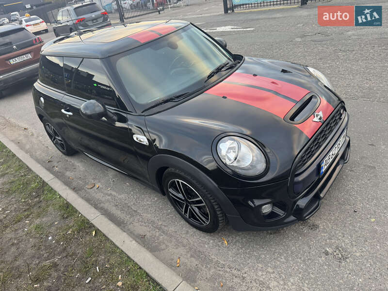 Хетчбек MINI Cooper 2016 в Києві