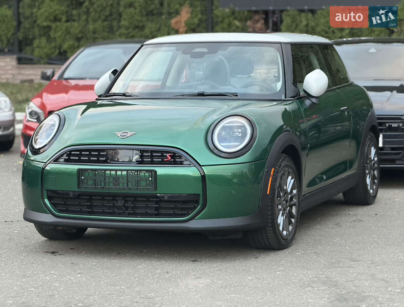 Хетчбек MINI Cooper 2024 в Києві фото 2 Хетчбек MINI Cooper 2024 в Києві