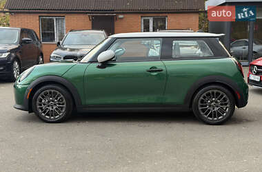 Хетчбек MINI Cooper 2024 в Києві фото 4 Хетчбек MINI Cooper 2024 в Києві
