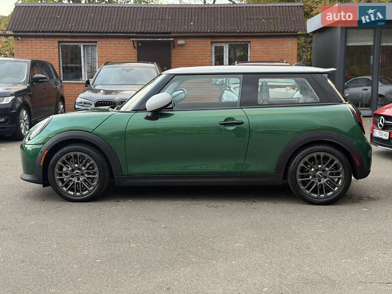 Хетчбек MINI Cooper 2024 в Києві фото 4 Хетчбек MINI Cooper 2024 в Києві