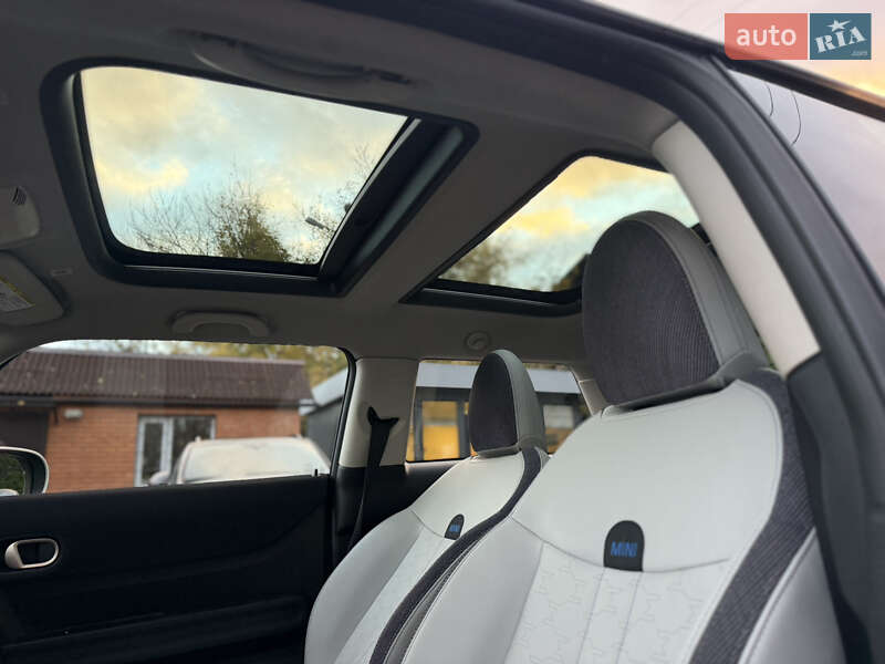 Хэтчбек MINI Cooper 2024 в Киеве фото 13 Хэтчбек MINI Cooper 2024 в Киеве