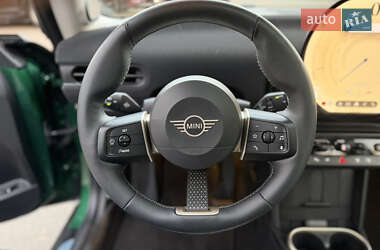 Хетчбек MINI Cooper 2024 в Києві фото 15 Хетчбек MINI Cooper 2024 в Києві