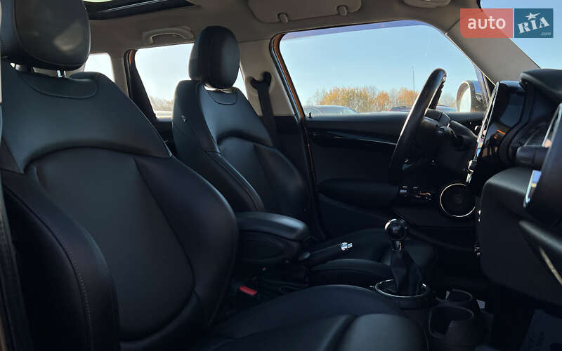 Хетчбек MINI Cooper 2015 в Львові