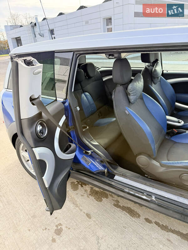 Хэтчбек MINI Cooper 2008 в Вараше