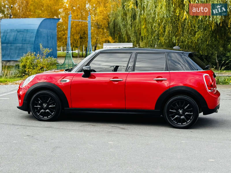Хетчбек MINI Cooper 2020 в Здолбуніві