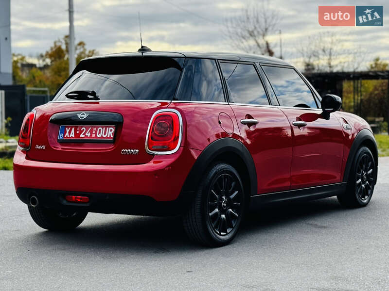 Хетчбек MINI Cooper 2020 в Здолбуніві