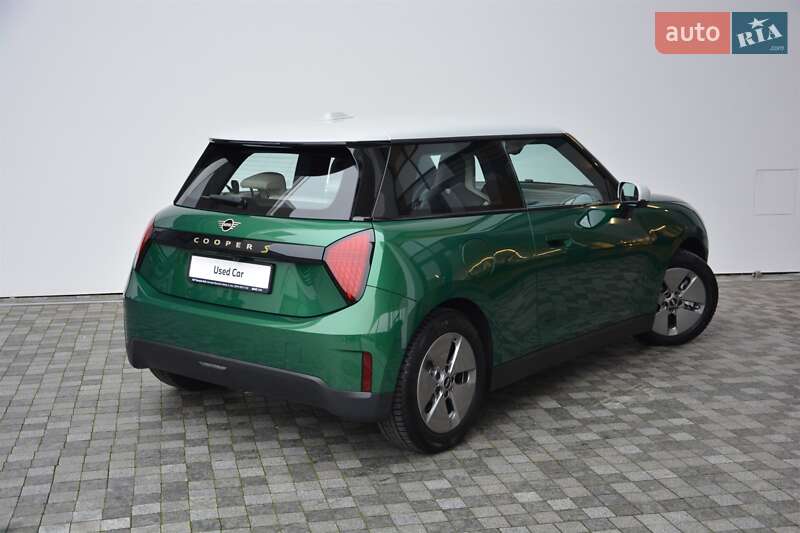 Хэтчбек MINI Cooper 2024 в Киеве фото 3 Хэтчбек MINI Cooper 2024 в Киеве