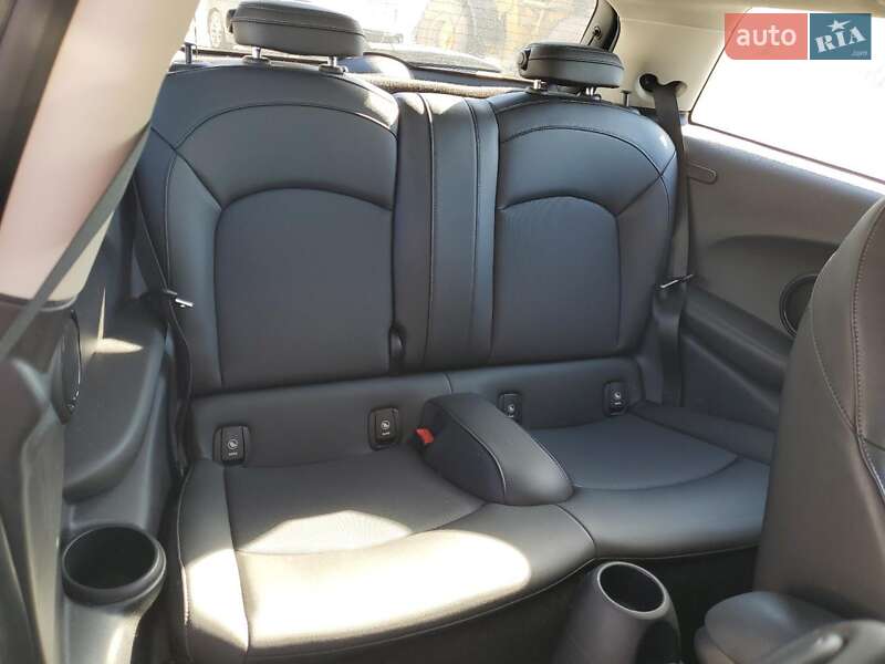 Хетчбек MINI Cooper 2020 в Києві