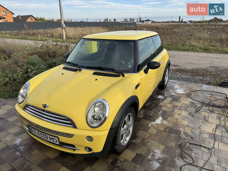 Хэтчбек MINI Cooper 2005 в Киеве