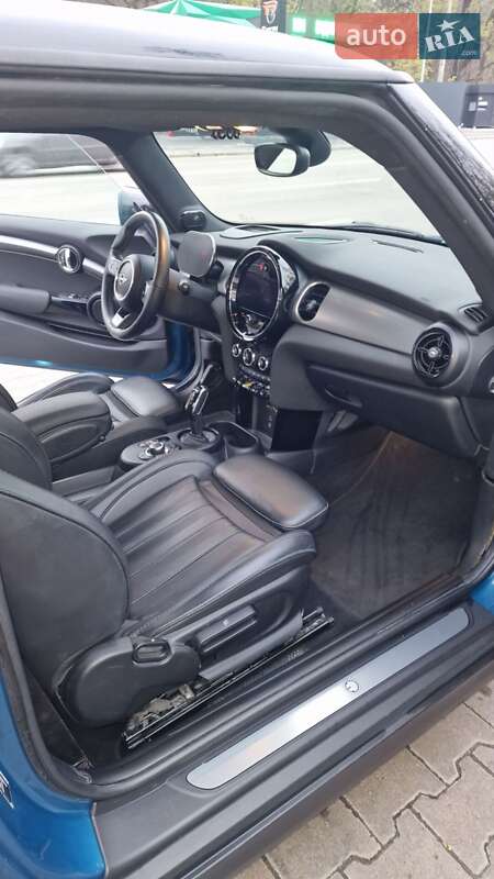 Хэтчбек MINI Cooper 2022 в Киеве