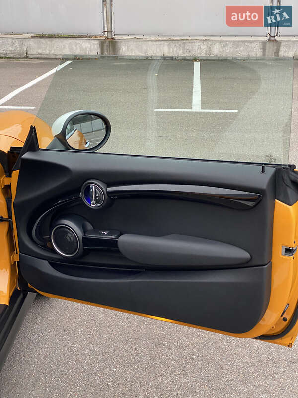 Хэтчбек MINI Cooper 2015 в Киеве