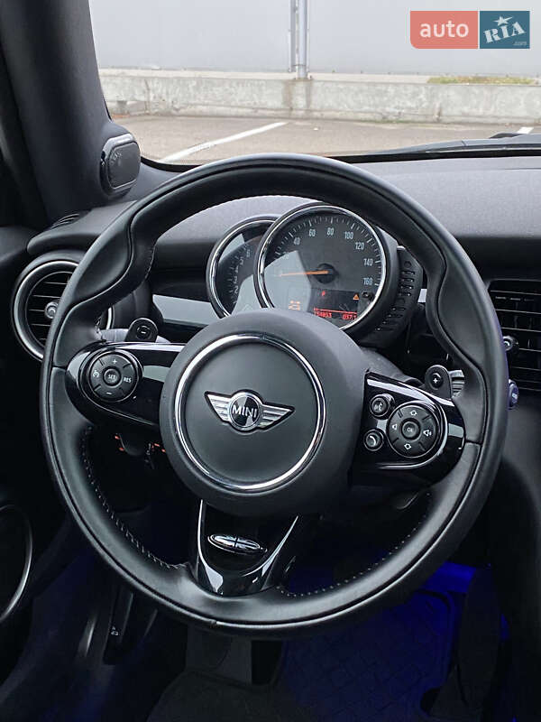 Хэтчбек MINI Cooper 2015 в Киеве