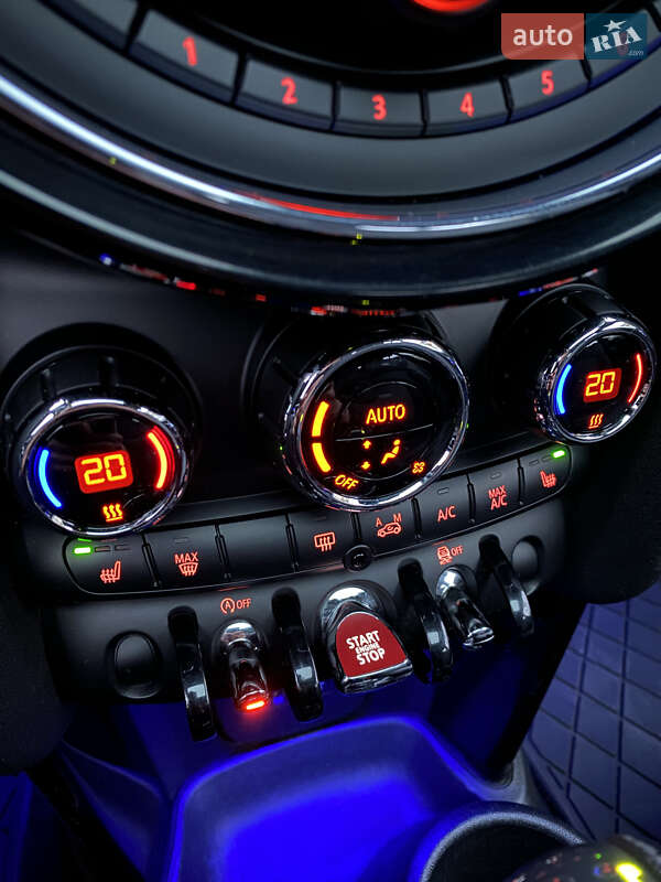 Хэтчбек MINI Cooper 2015 в Киеве