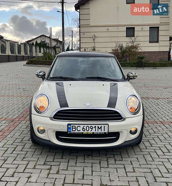 Хэтчбек MINI Cooper 2011 в Золочеве