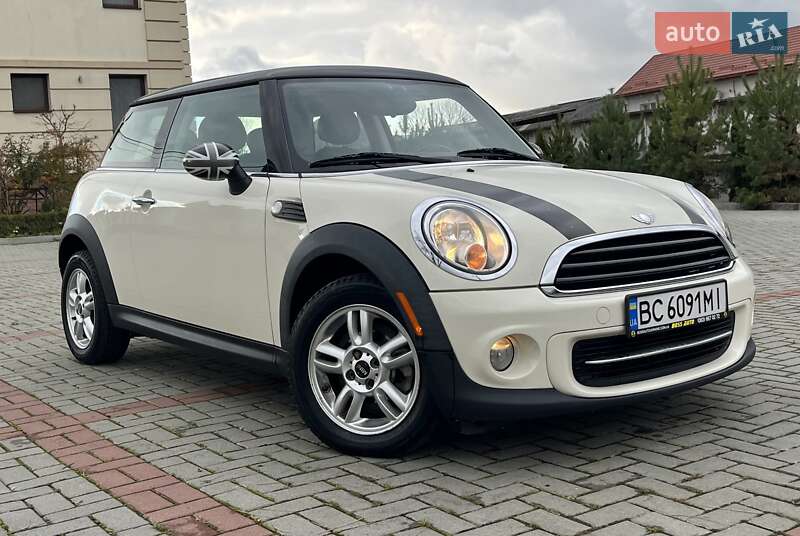 Хэтчбек MINI Cooper 2011 в Золочеве
