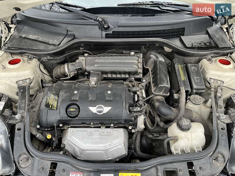 Хэтчбек MINI Cooper 2011 в Золочеве