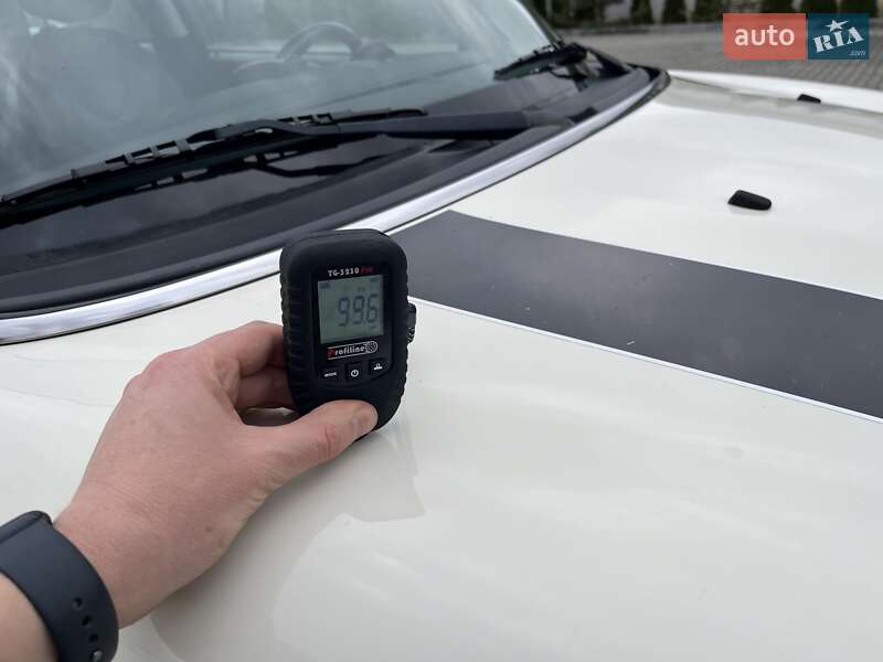 Хэтчбек MINI Cooper 2011 в Золочеве