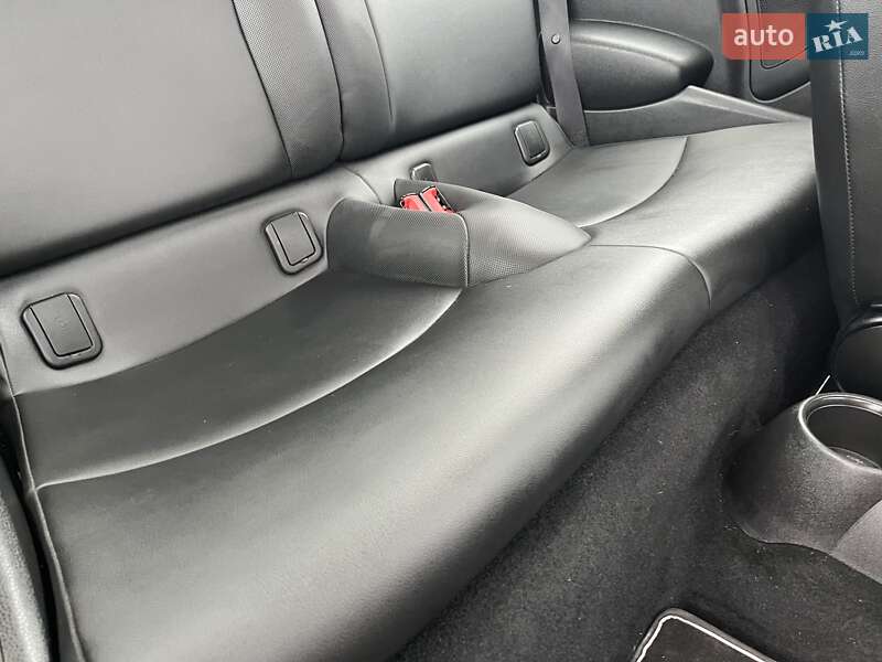 Хэтчбек MINI Cooper 2011 в Золочеве