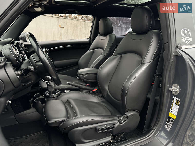 Хэтчбек MINI Cooper 2015 в Киеве