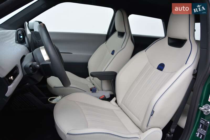 Хэтчбек MINI Cooper 2024 в Киеве фото 4 Хэтчбек MINI Cooper 2024 в Киеве