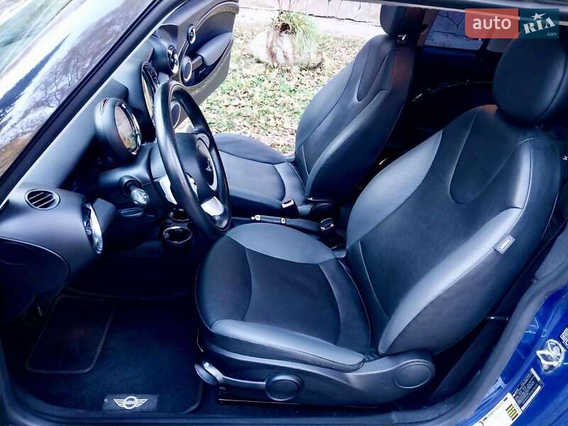 Хэтчбек MINI Cooper 2008 в Солотвине