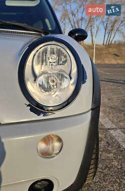 Хэтчбек MINI Cooper 2006 в Киеве