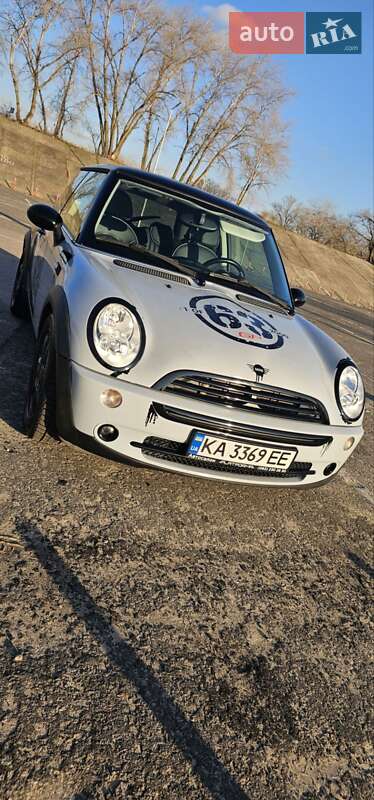 Хэтчбек MINI Cooper 2006 в Киеве