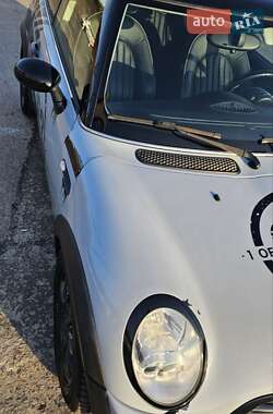 Хэтчбек MINI Cooper 2006 в Киеве