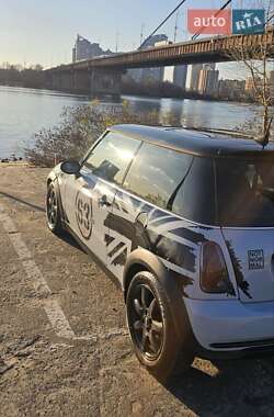 Хэтчбек MINI Cooper 2006 в Киеве