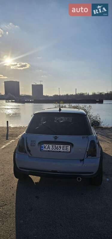 Хэтчбек MINI Cooper 2006 в Киеве
