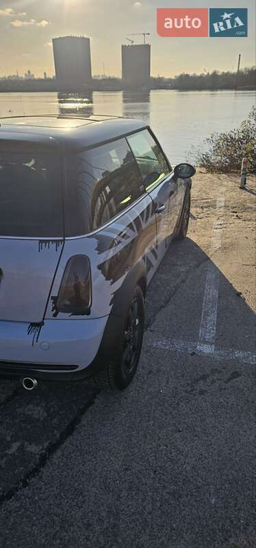 Хэтчбек MINI Cooper 2006 в Киеве